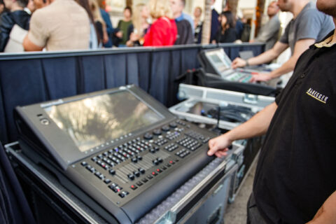 Erneut durften wir uns ganzheitlich um die Technik kümmern – vom Lichtdesign bis zur Audiotechnik