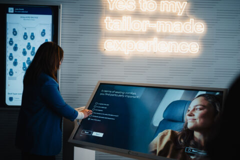 Mit interaktiven Erlebniszonen mit Touchscreens konnten die Gäste in die Welt von Lufthansa Allegris förmlich eintauchen