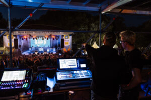 Für die 88.6 Rock Bühne brachten wir in diesem Jahr zusätzlich eine neue LED-Wall an, die von uns – passend zu den Acts – mit Visuals bespielt wurde